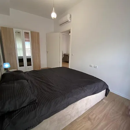 Cityscape Haven Apartment *